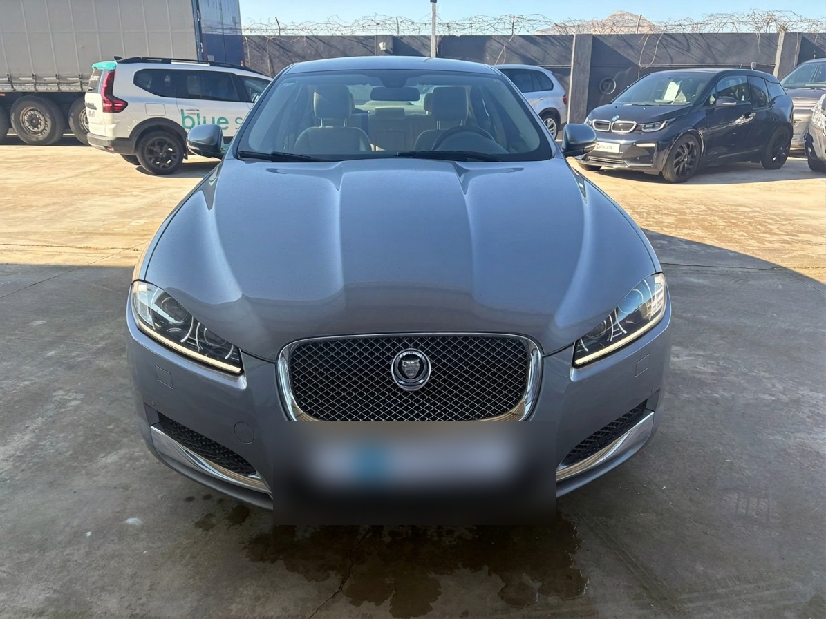 Jaguar XF geïmporteerd naar Jávea