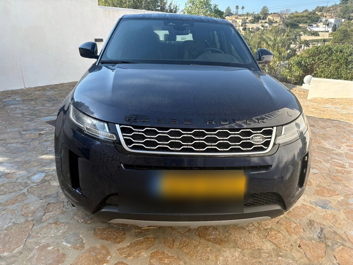 Range Rover Evoque geïmporteerd naar Alicante Airport